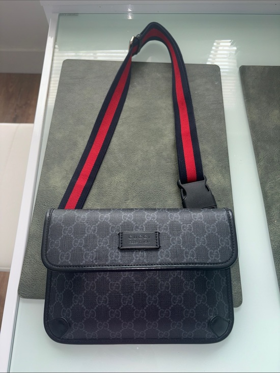Gucci Other - Gucci Black GG Supreme Messenger with Red and Navy Web Strap